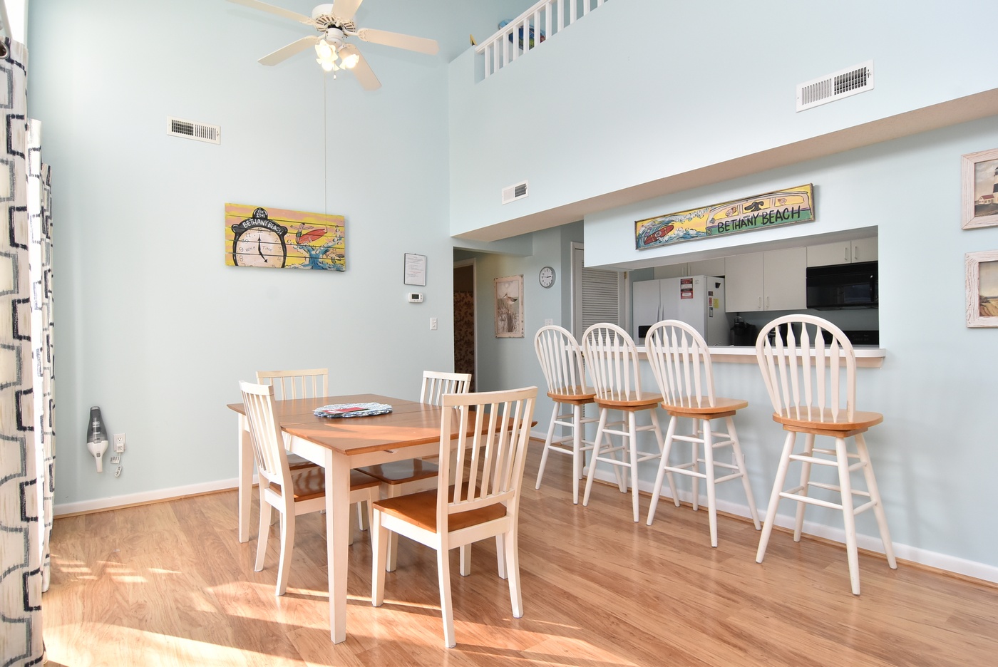 Dining Image